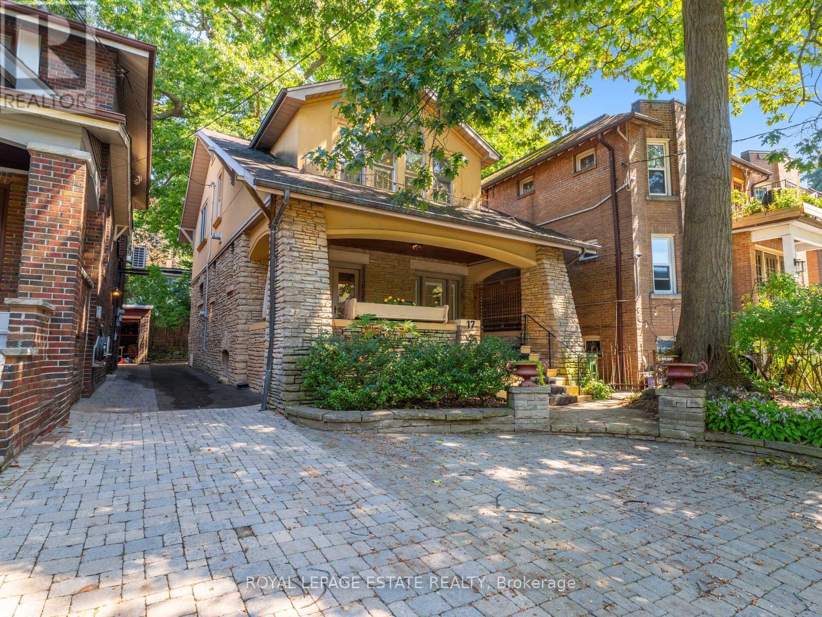 17 BALSAM AVENUE, Toronto, Ontario
