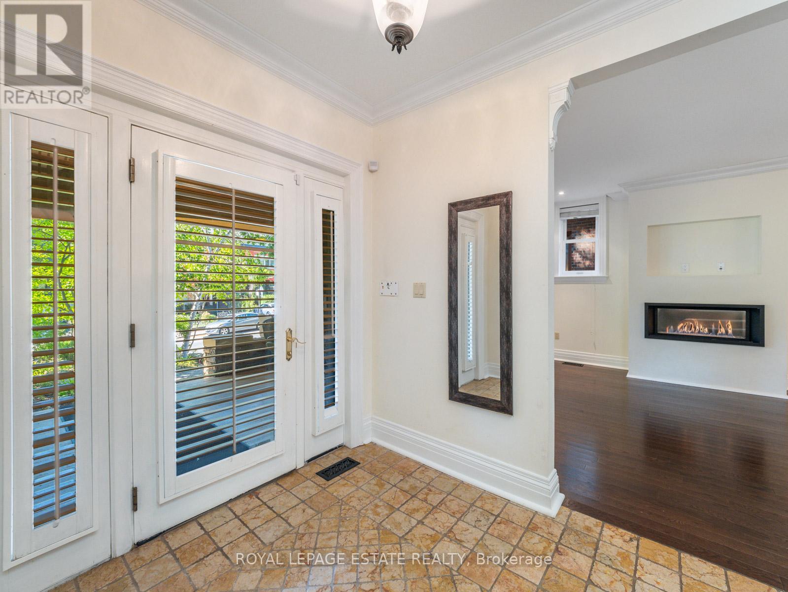 17 Balsam Avenue, Toronto, Ontario  M4E 3B3 - Photo 10 - E12440200