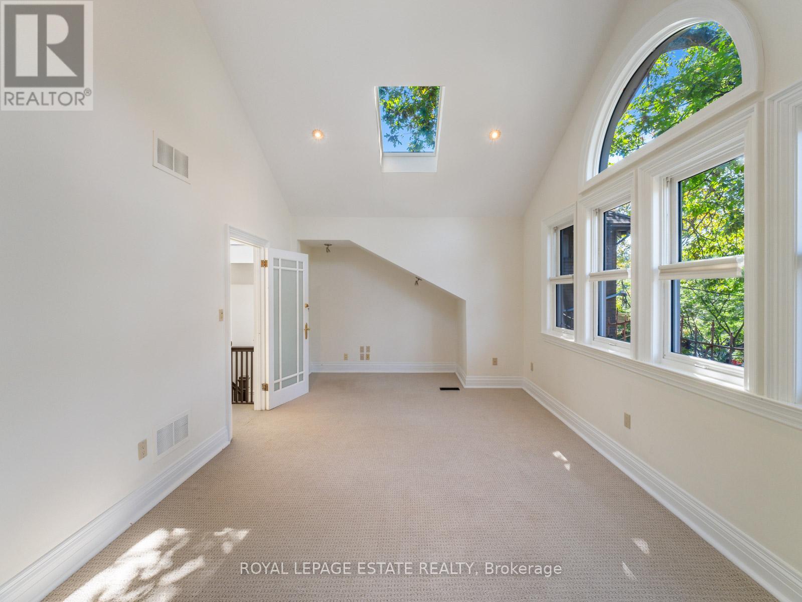 17 Balsam Avenue, Toronto, Ontario  M4E 3B3 - Photo 25 - E12440200