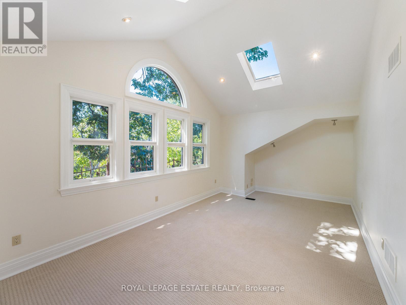 17 Balsam Avenue, Toronto, Ontario  M4E 3B3 - Photo 27 - E12440200