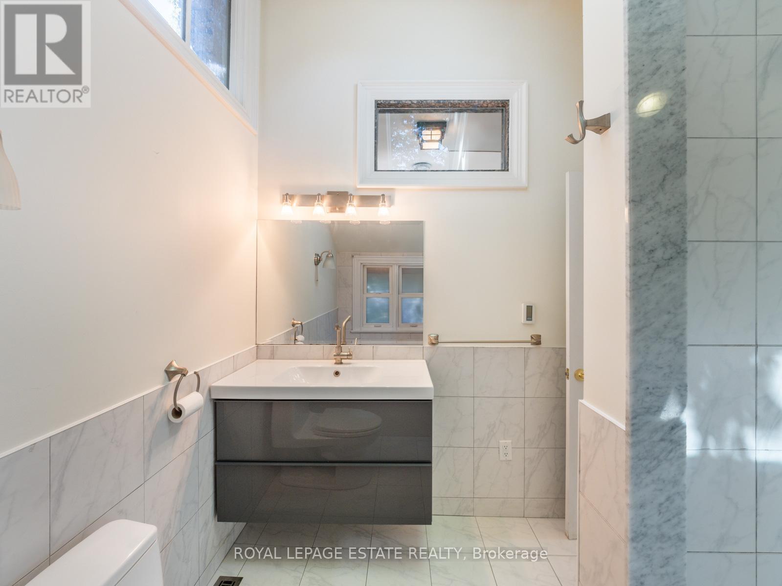17 Balsam Avenue, Toronto, Ontario  M4E 3B3 - Photo 36 - E12440200