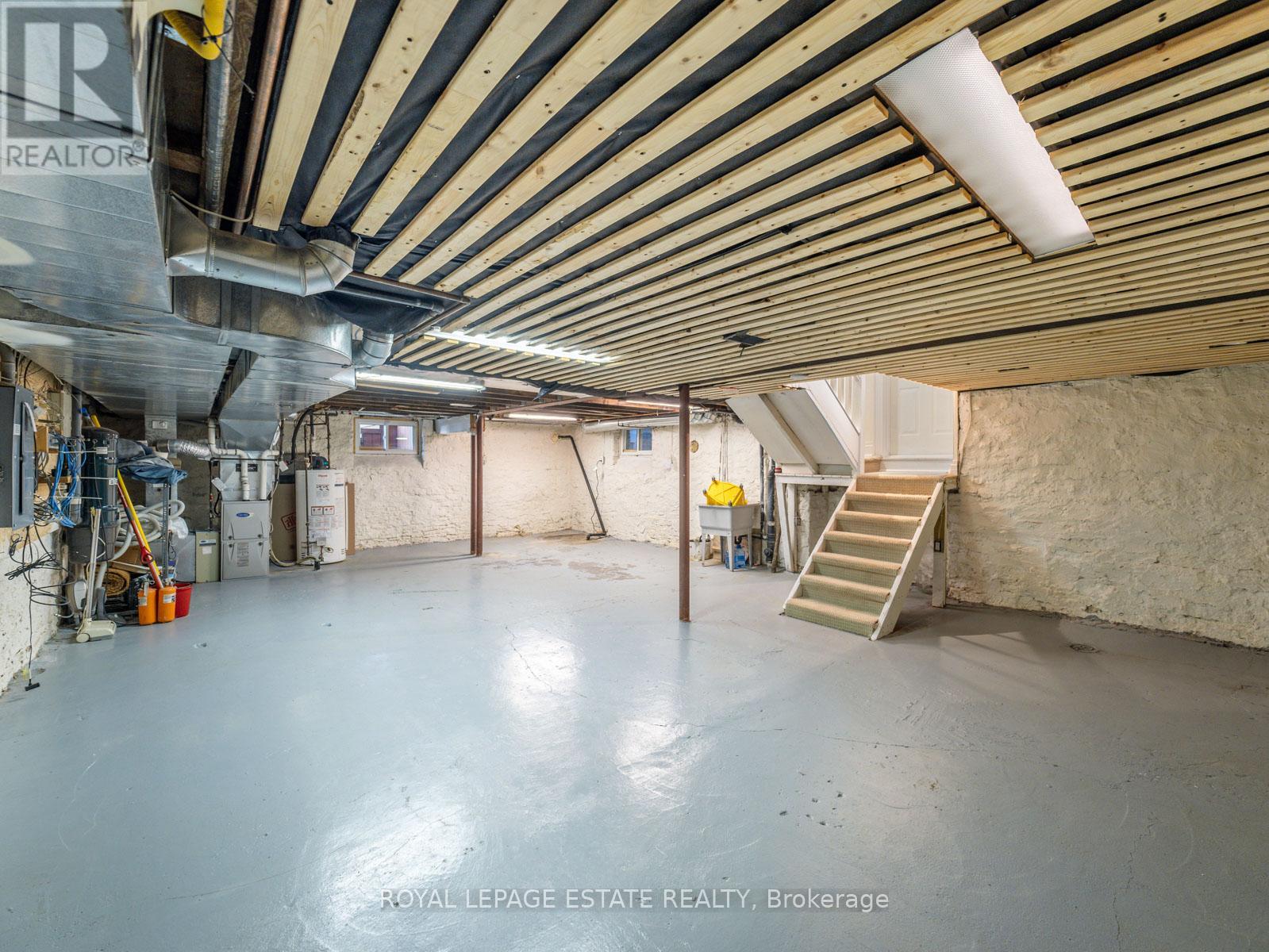 17 Balsam Avenue, Toronto, Ontario  M4E 3B3 - Photo 42 - E12440200