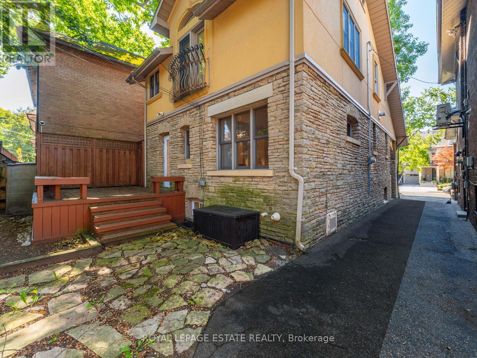 17 Balsam Avenue, Toronto, Ontario  M4E 3B3 - Photo 44 - E12440200