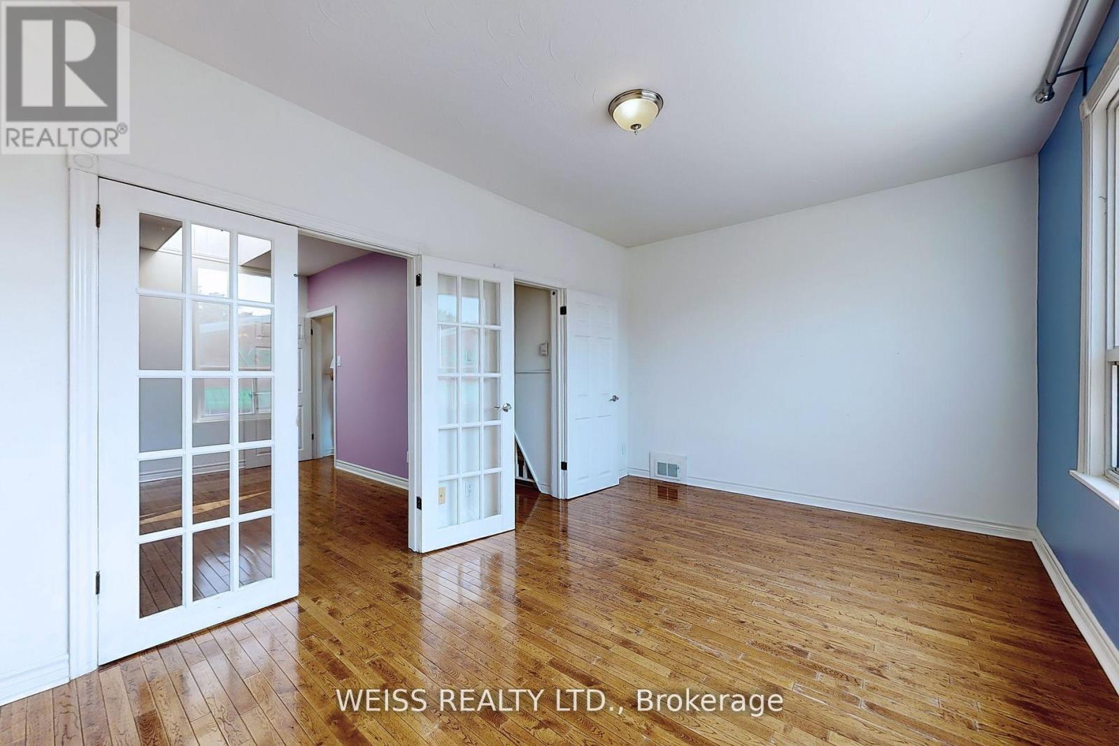 Upper - 2468 Danforth Avenue, Toronto, Ontario  M4C 1K9 - Photo 7 - E12440258