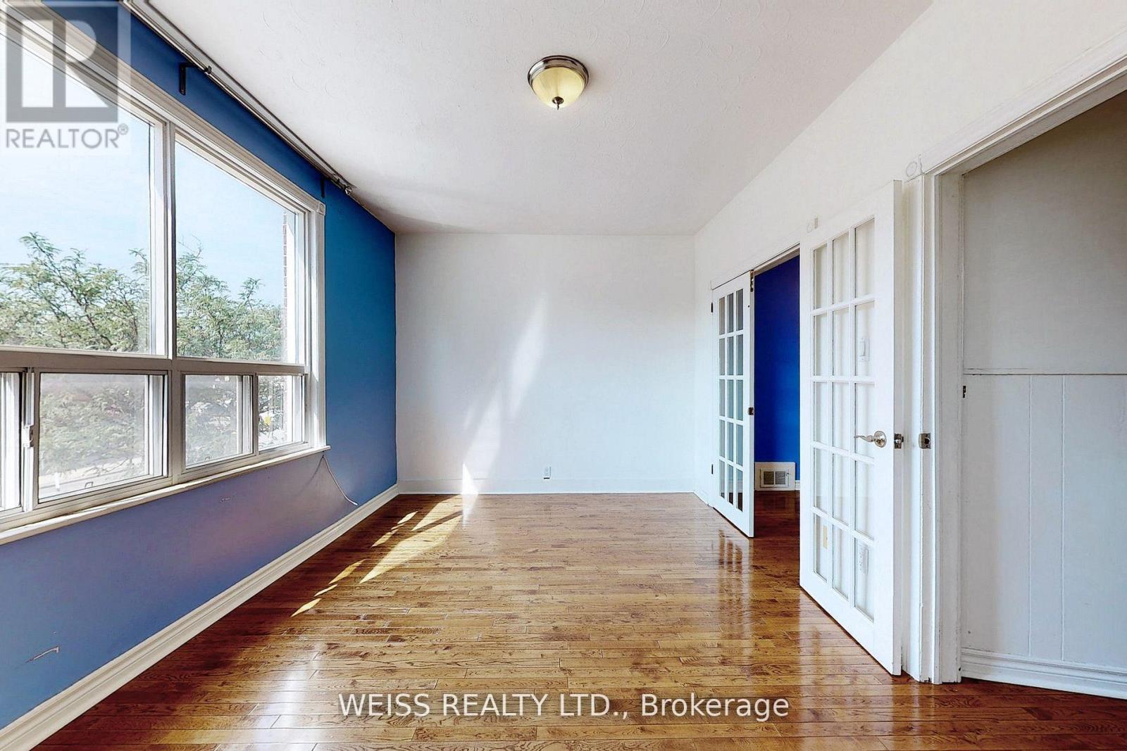 Upper - 2468 Danforth Avenue, Toronto, Ontario  M4C 1K9 - Photo 8 - E12440258