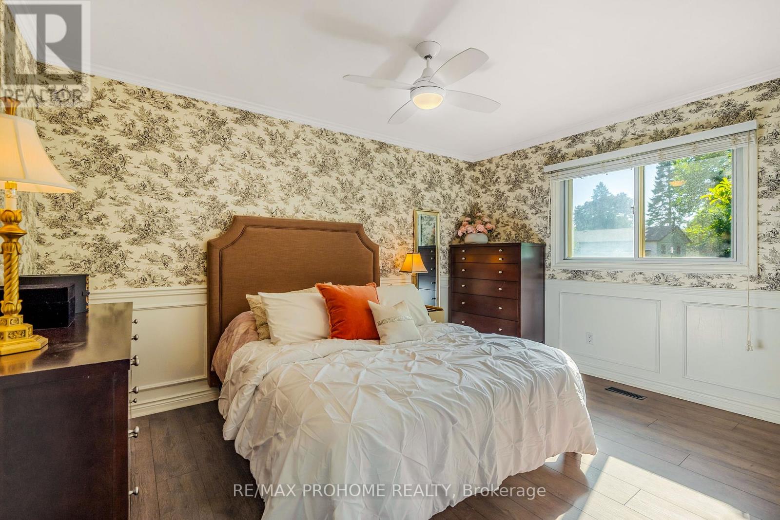 32 Sir Bedevere Place, Markham, Ontario  L3P 2W4 - Photo 16 - N12439285