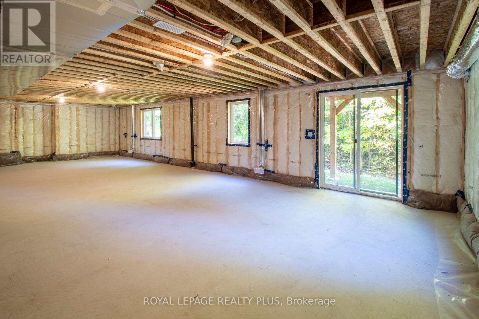 980 Church Drive, Innisfil, Ontario  L0L 1W0 - Photo 34 - N12440124