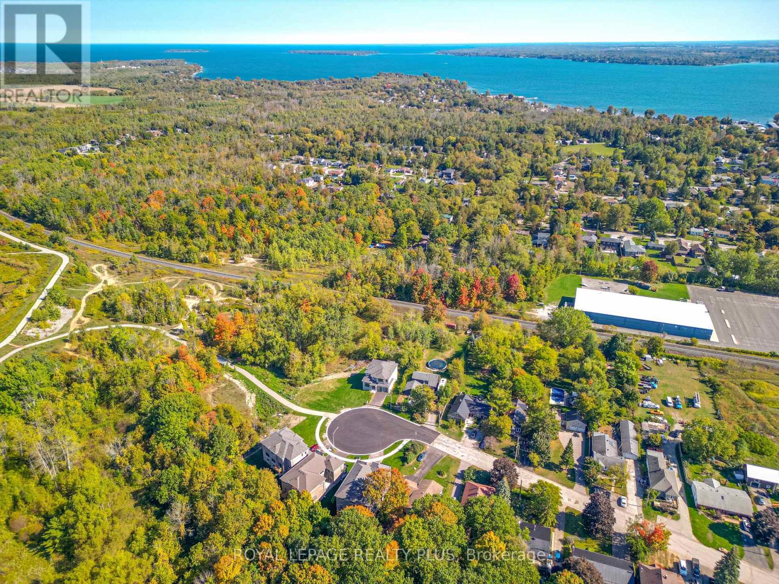 980 Church Drive, Innisfil, Ontario  L0L 1W0 - Photo 44 - N12440124