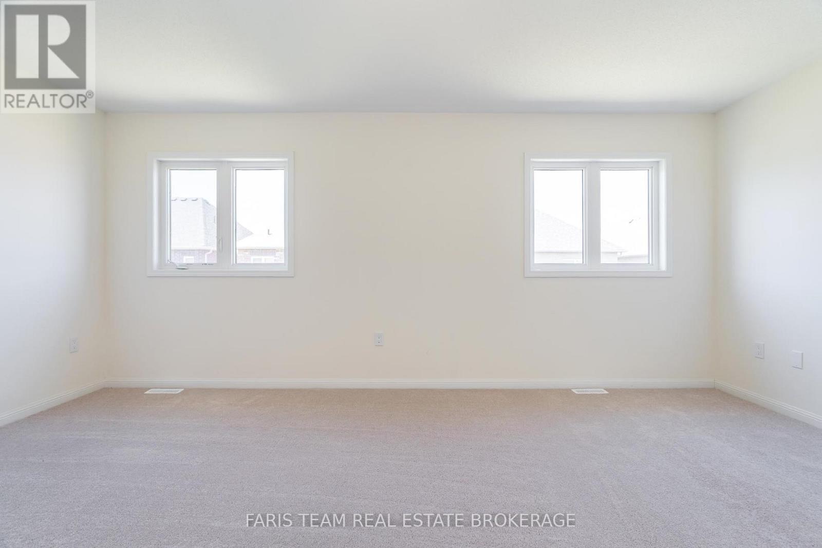 6 Cliff Thompson Court, Georgina (Sutton & Jackson's Point), Ontario  L0E 1R0 - Photo 17 - N12440197