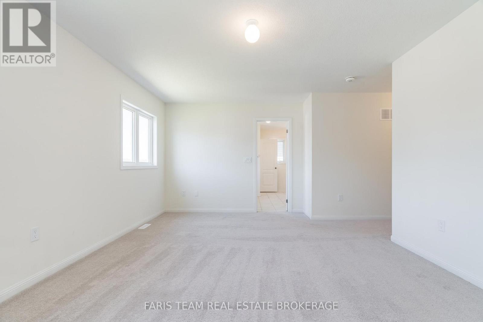 6 Cliff Thompson Court, Georgina (Sutton & Jackson's Point), Ontario  L0E 1R0 - Photo 19 - N12440197
