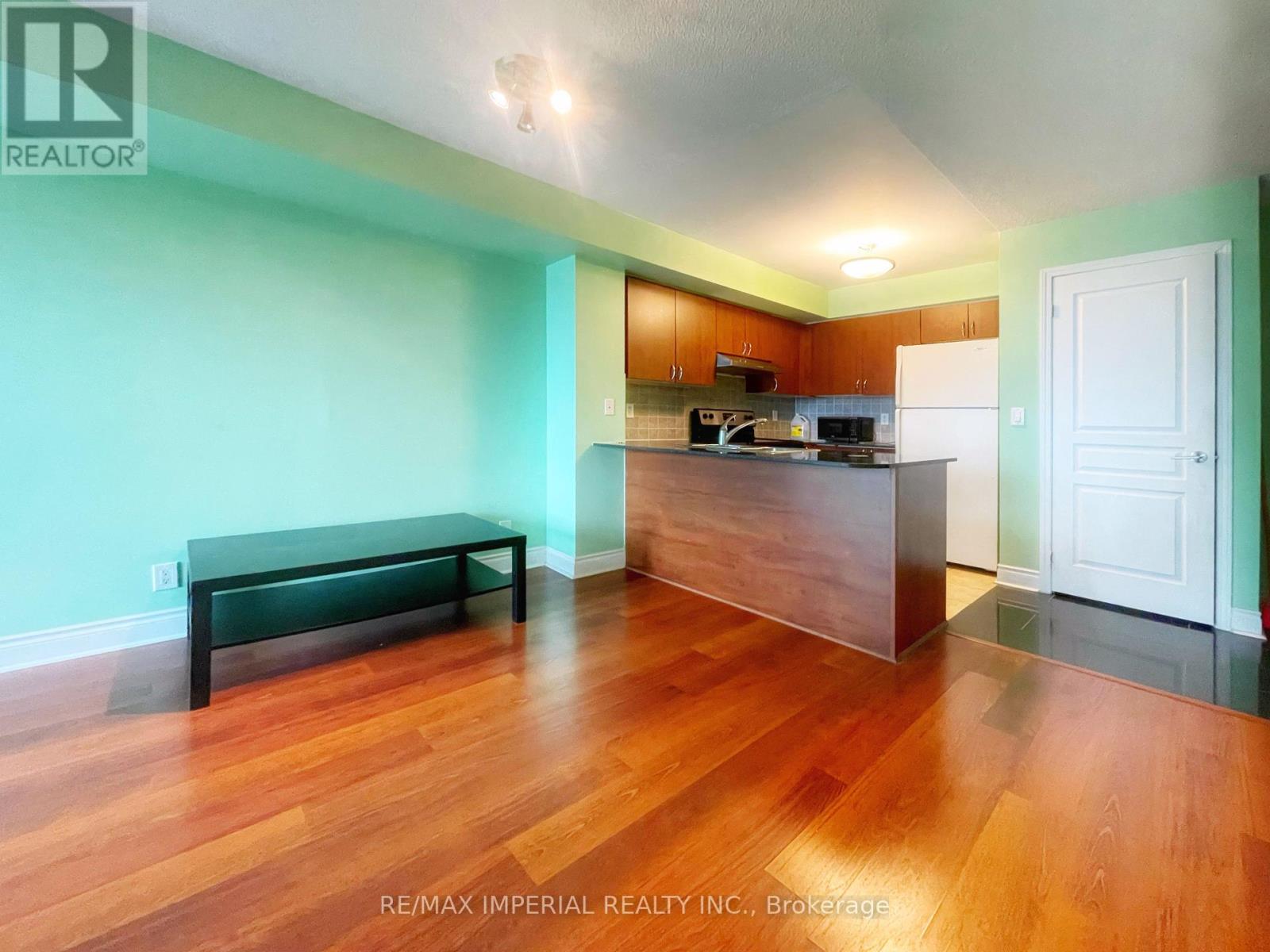 606 - 75 South Town Centre Boulevard, Markham, Ontario  L6G 0B3 - Photo 8 - N12440202