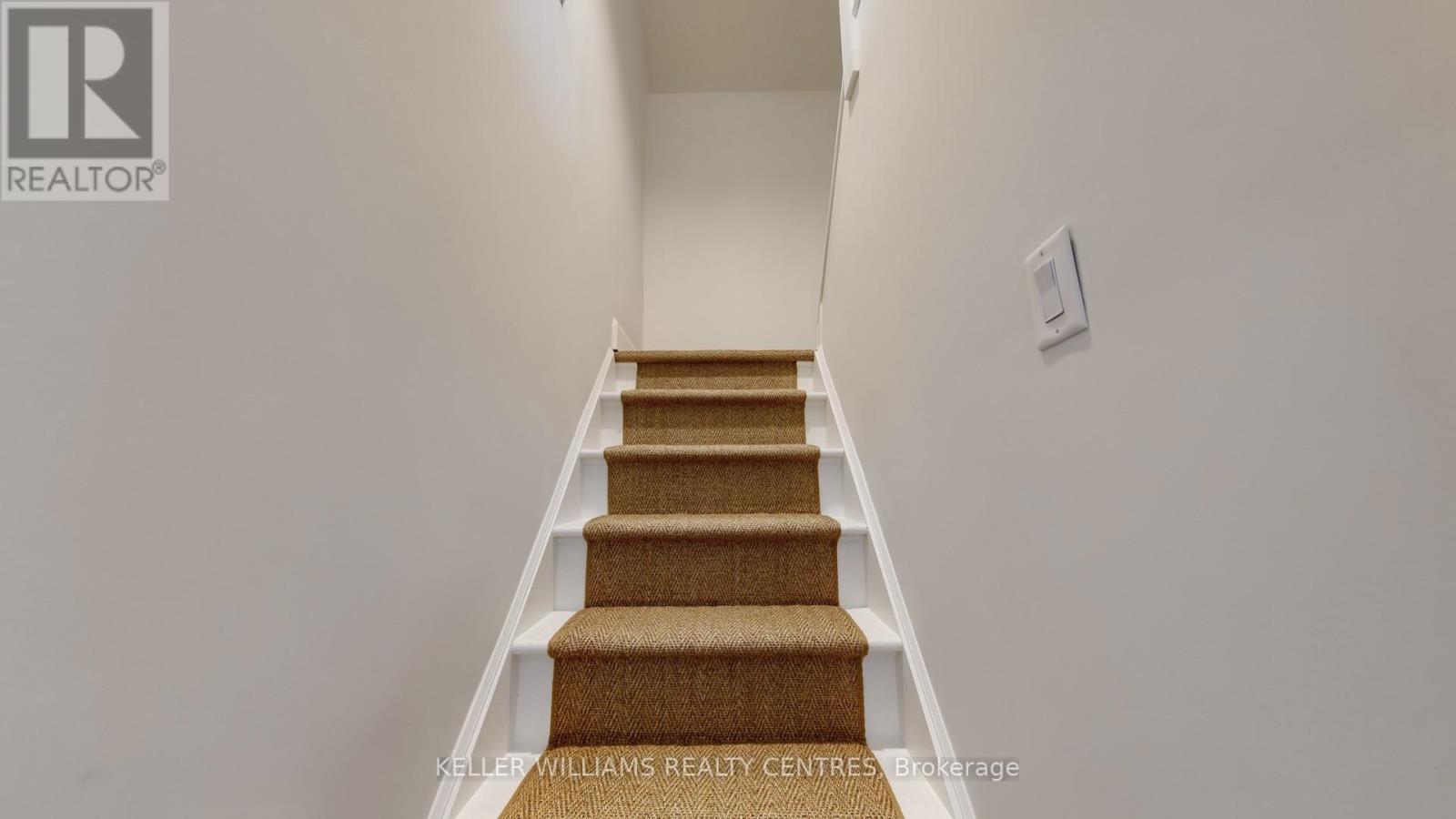49 Alice Street, East Gwillimbury, Ontario  L0G 1M0 - Photo 36 - N12440241