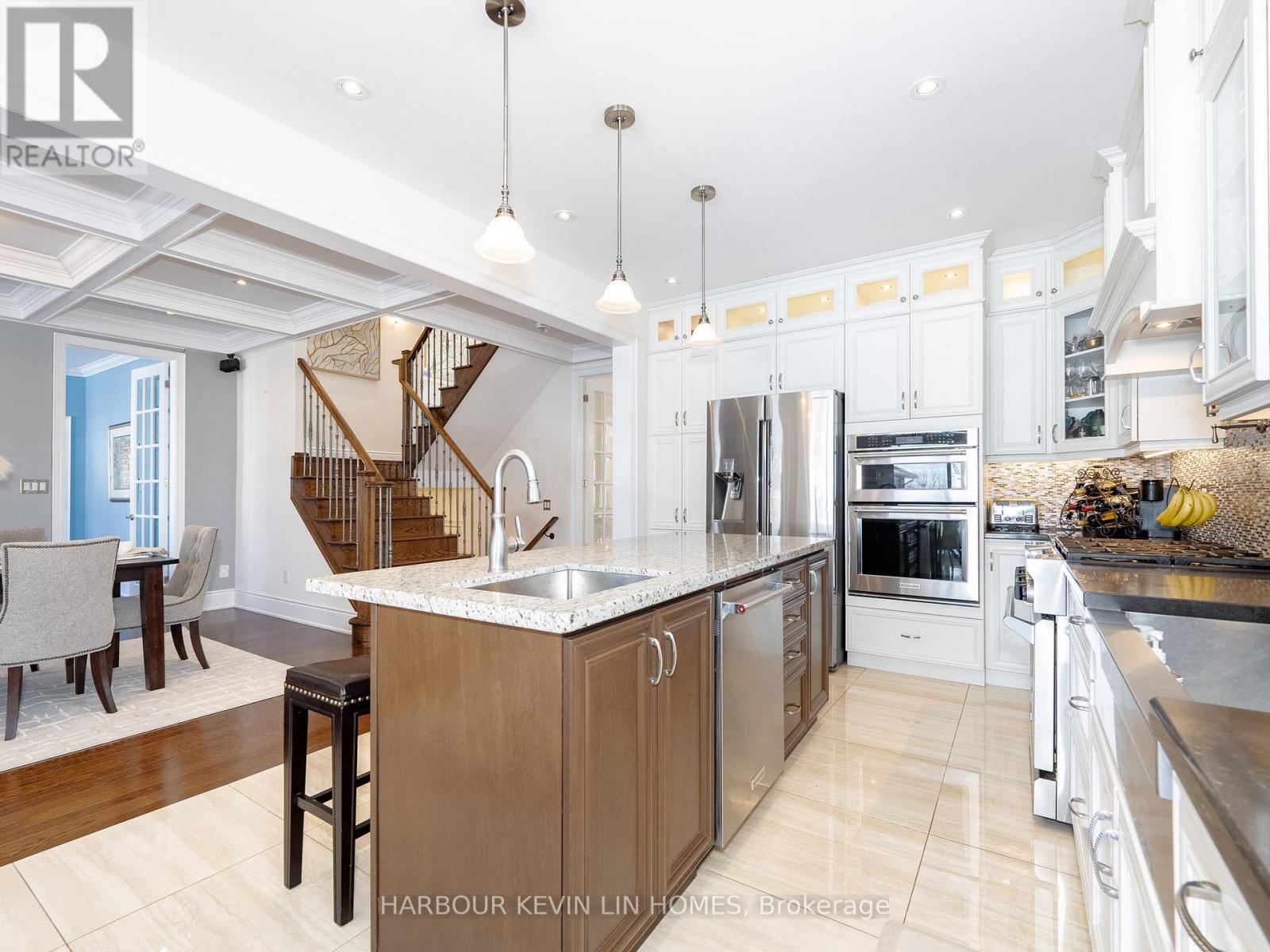 44 Philson Court, Innisfil, Ontario  L0L 1L0 - Photo 16 - N12440265