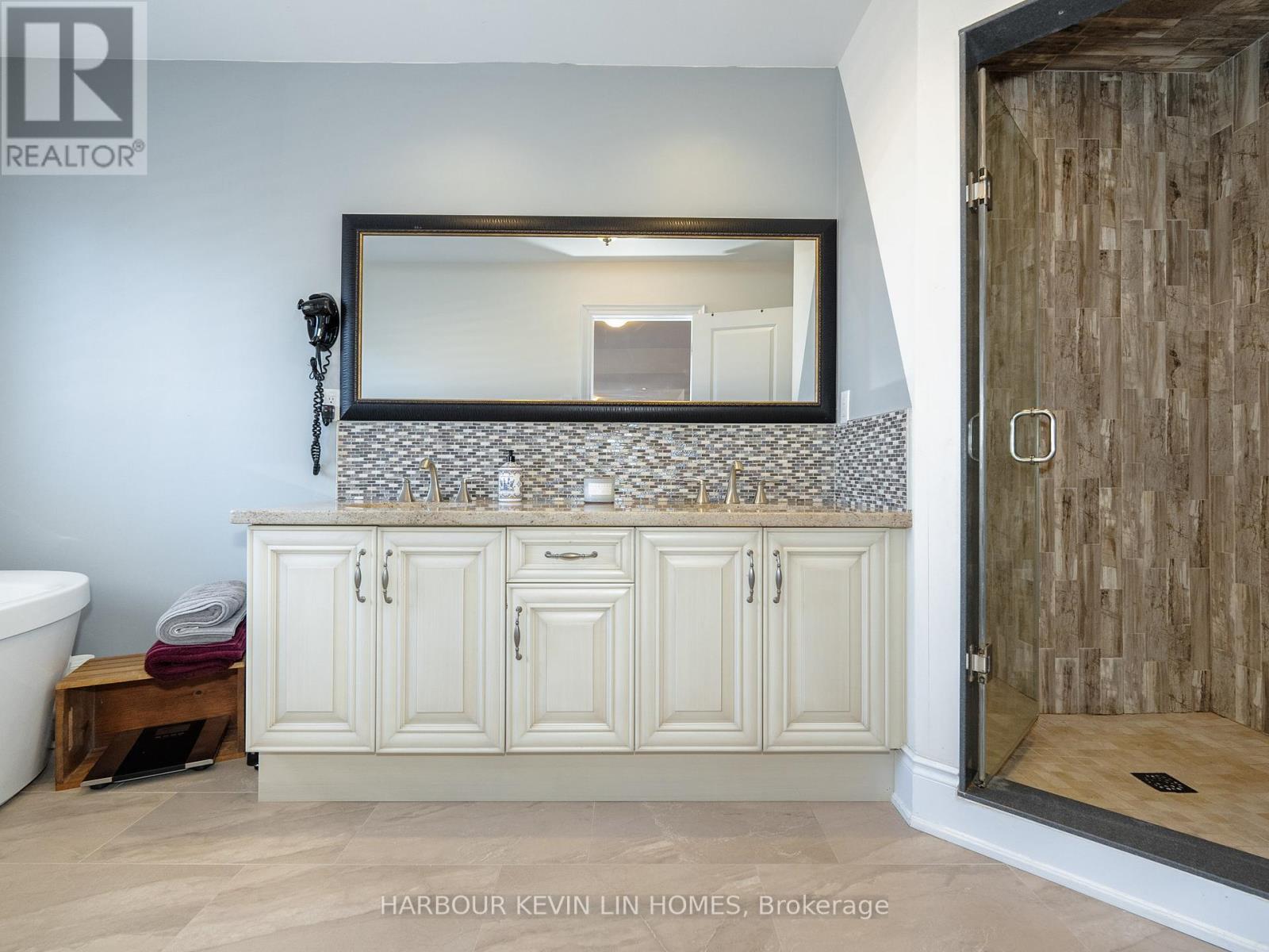 44 Philson Court, Innisfil, Ontario  L0L 1L0 - Photo 30 - N12440265