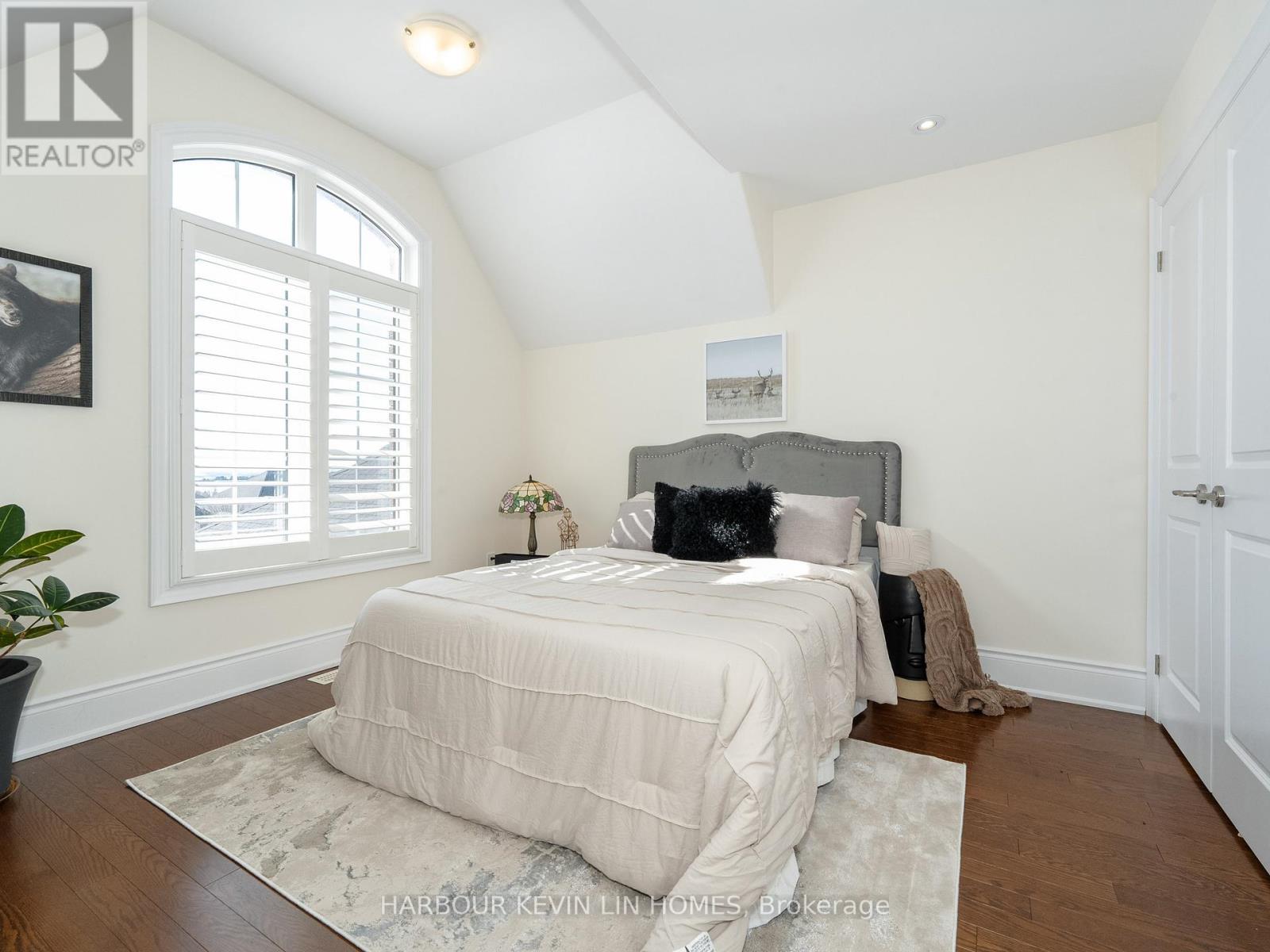44 Philson Court, Innisfil, Ontario  L0L 1L0 - Photo 35 - N12440265