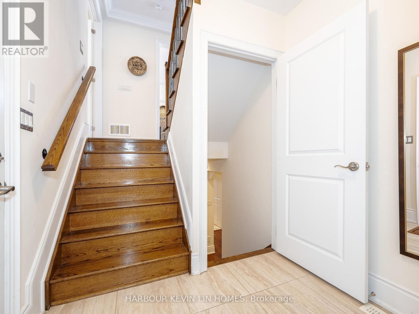 44 Philson Court, Innisfil, Ontario  L0L 1L0 - Photo 36 - N12440265