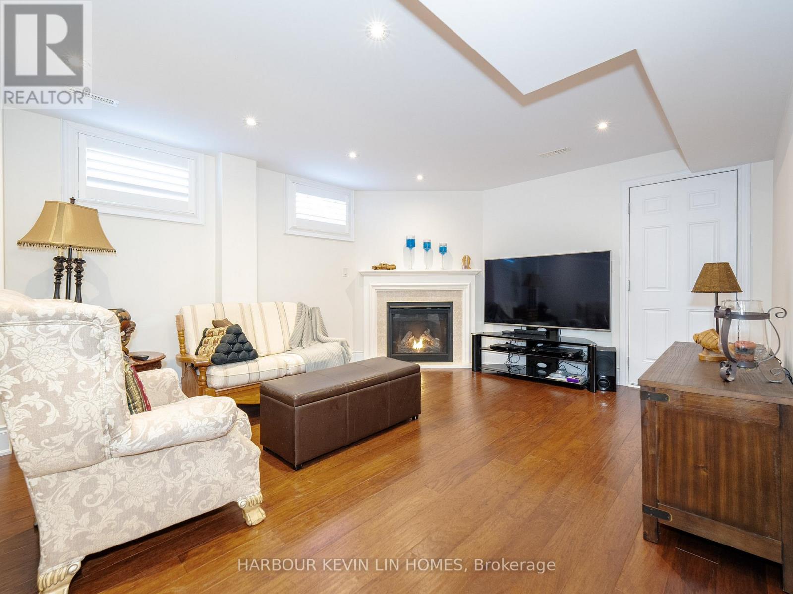 44 Philson Court, Innisfil, Ontario  L0L 1L0 - Photo 37 - N12440265