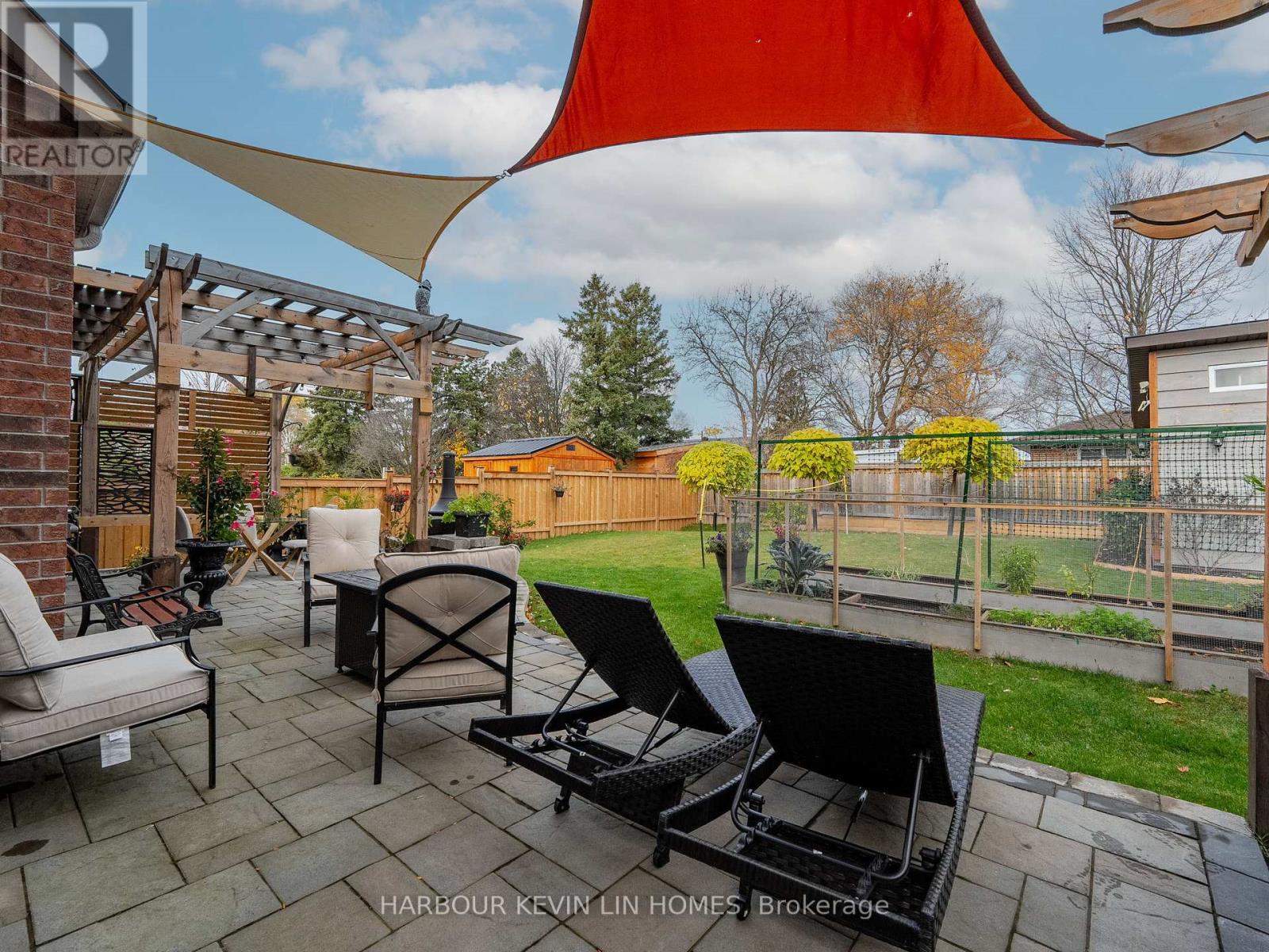 44 Philson Court, Innisfil, Ontario  L0L 1L0 - Photo 41 - N12440265