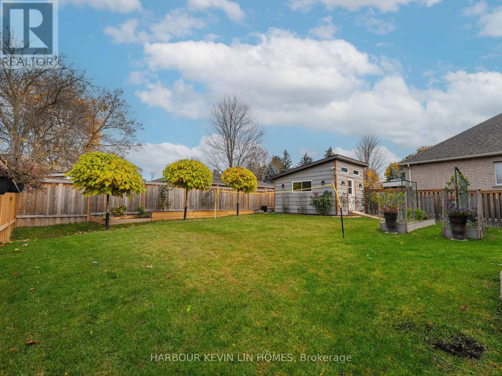 44 Philson Court, Innisfil, Ontario  L0L 1L0 - Photo 45 - N12440265