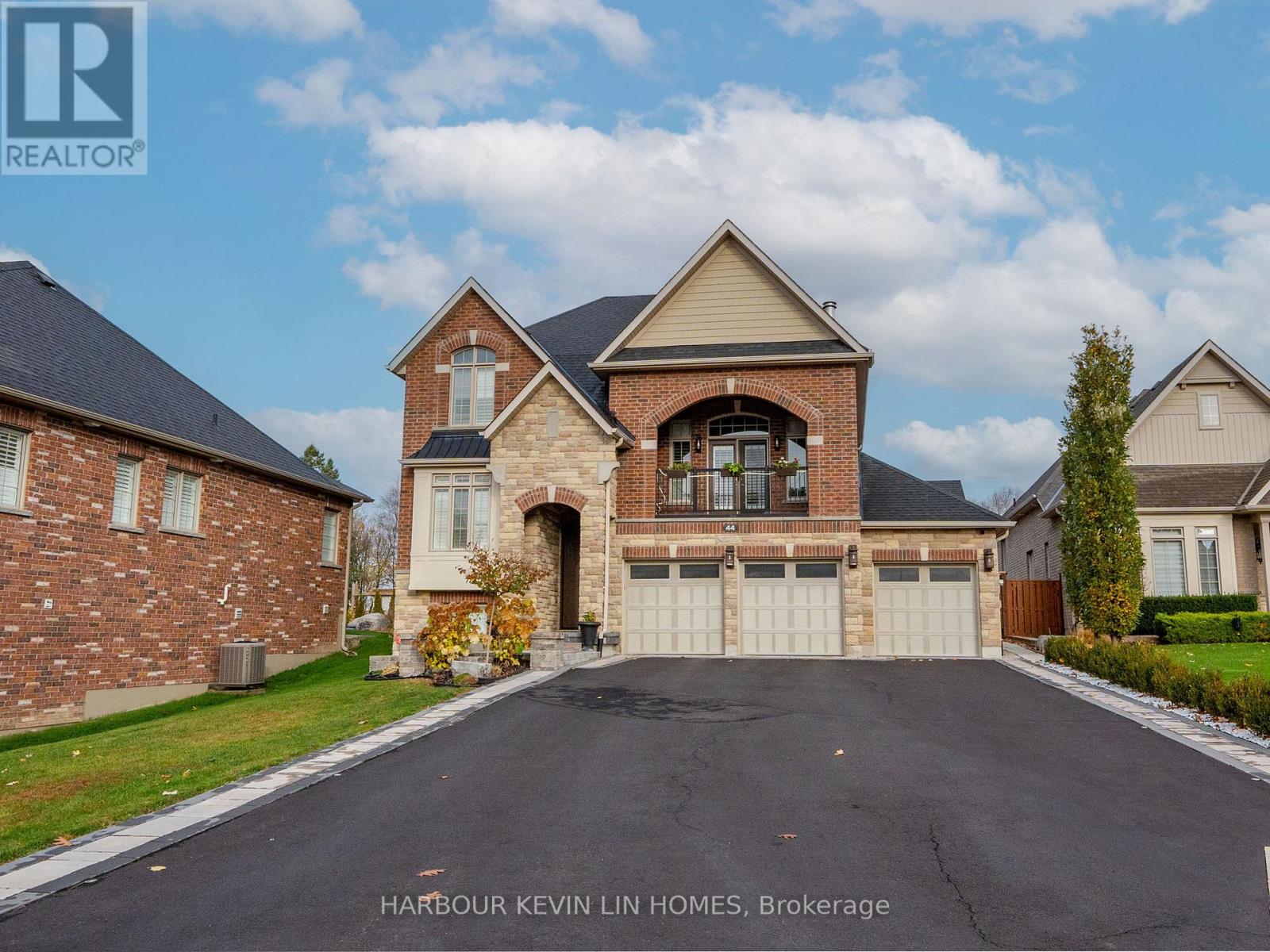 44 Philson Court, Innisfil, Ontario  L0L 1L0 - Photo 47 - N12440265