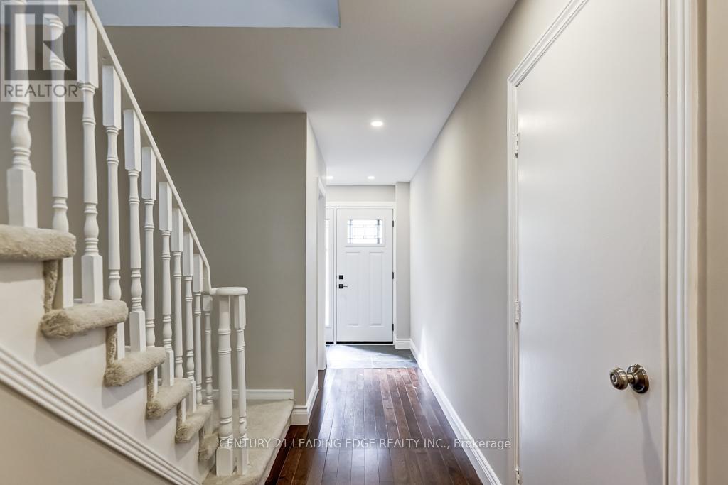 89 Reginald Crescent, Markham, Ontario  L3P 3T8 - Photo 5 - N12440271