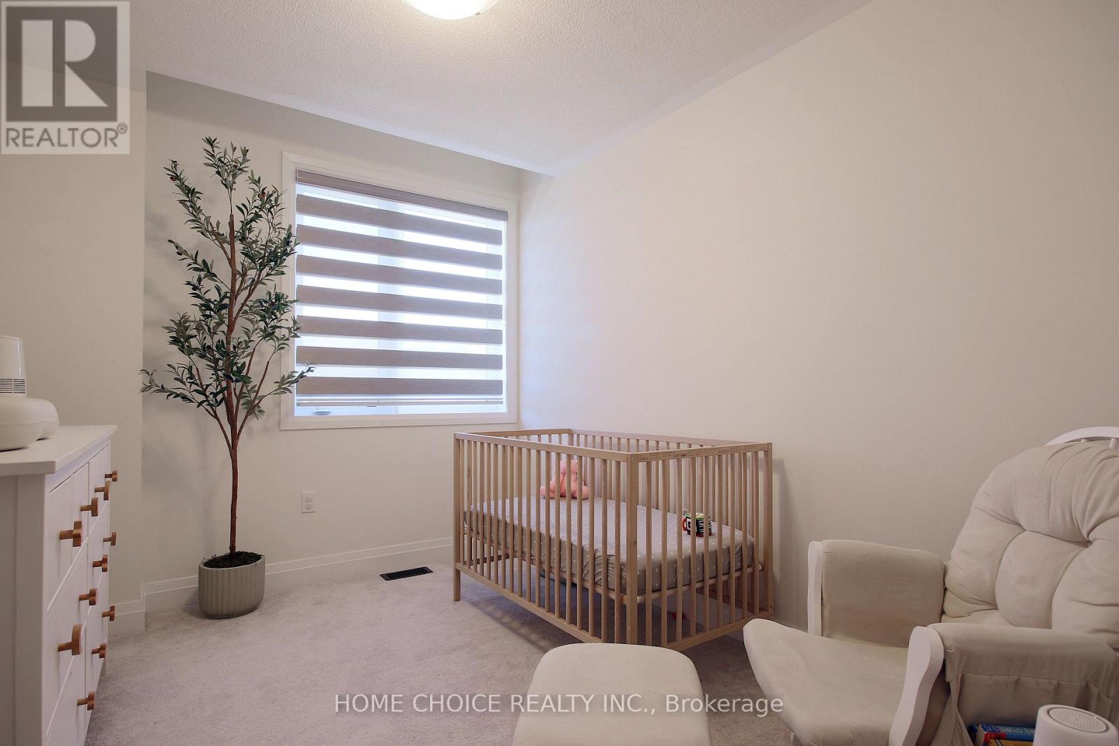 32 Ferragine Crescent, Bradford West Gwillimbury, Ontario  L3Z 2A6 - Photo 20 - N12440273