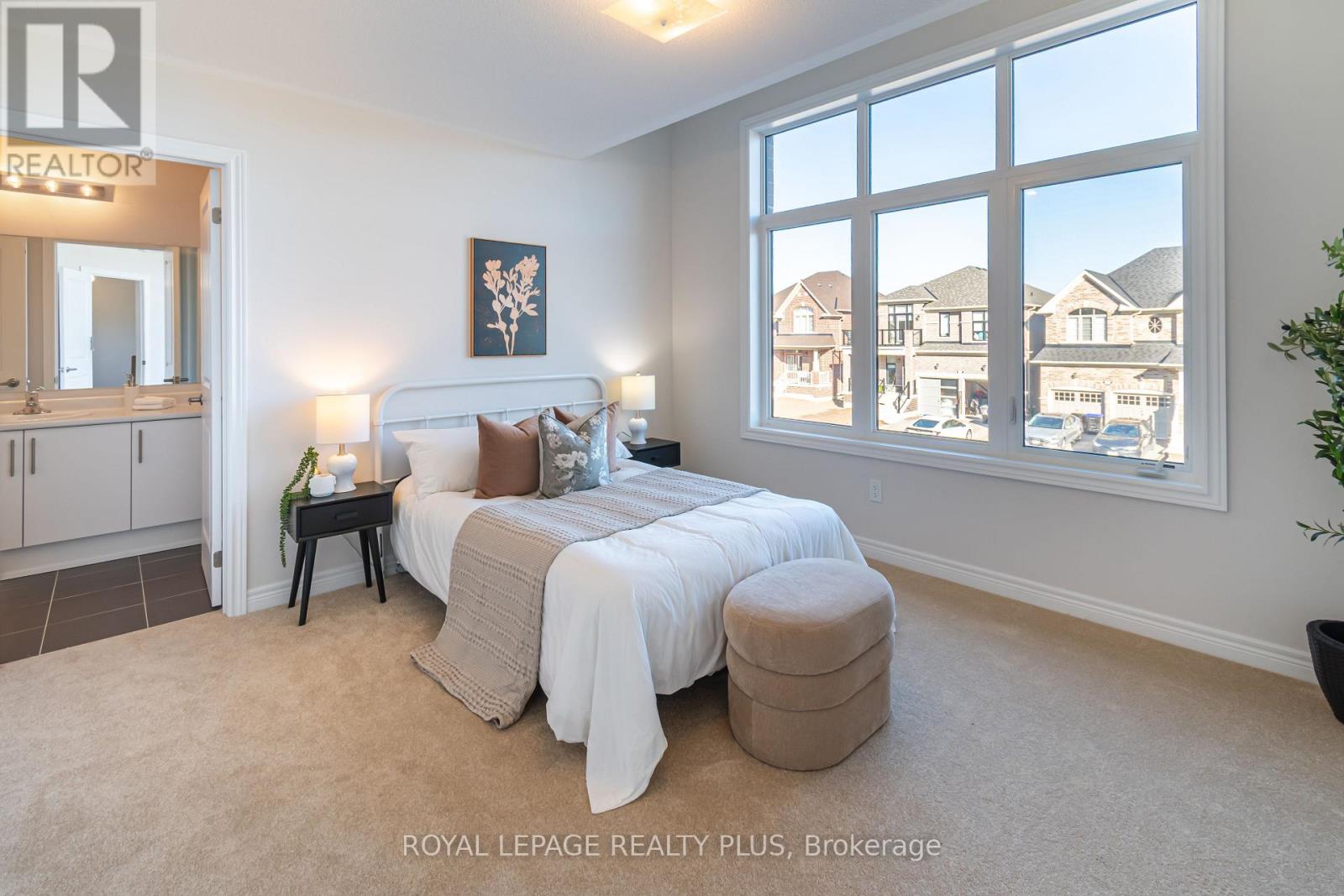 1454 Davis Loop Circle, Innisfil, Ontario  L0L 1W0 - Photo 25 - N12440283