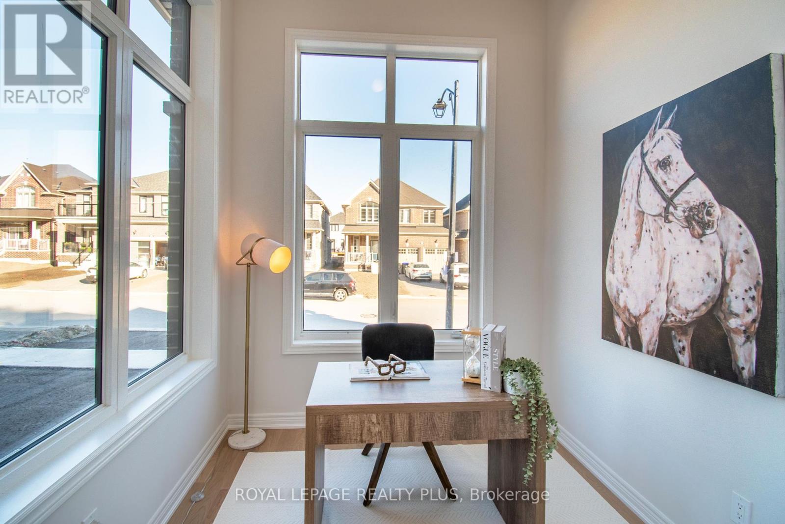 1454 Davis Loop Circle, Innisfil, Ontario  L0L 1W0 - Photo 4 - N12440283