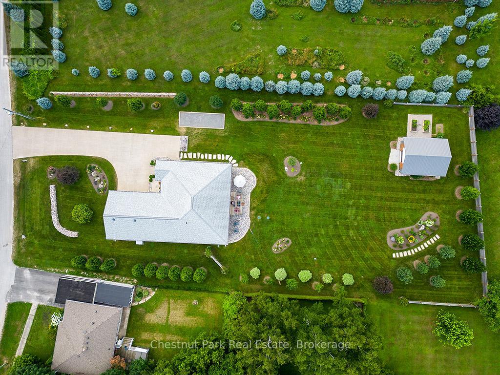 125 Fulton Street, Blue Mountains, Ontario  N0H 1J0 - Photo 16 - X12294450