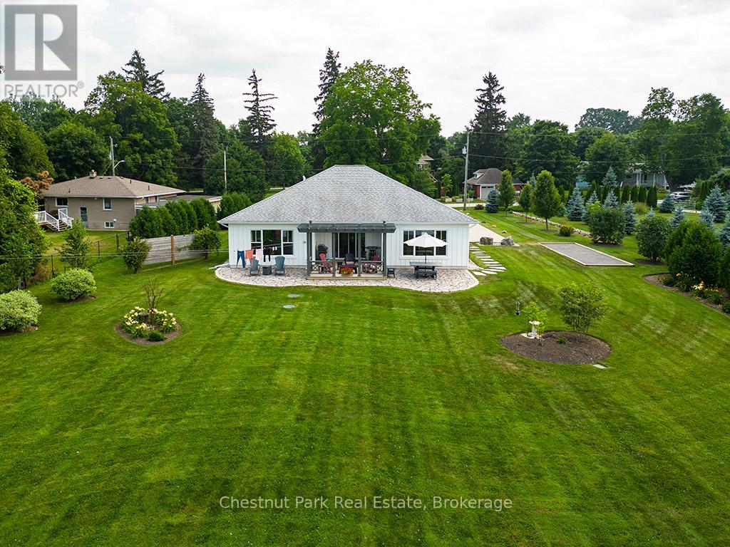 125 Fulton Street, Blue Mountains, Ontario  N0H 1J0 - Photo 35 - X12294450
