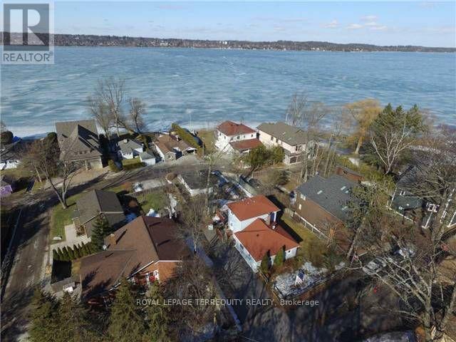 40 Brennan Avenue, Barrie (South Shore), Ontario  L4N 3X3 - Photo 3 - S12440160