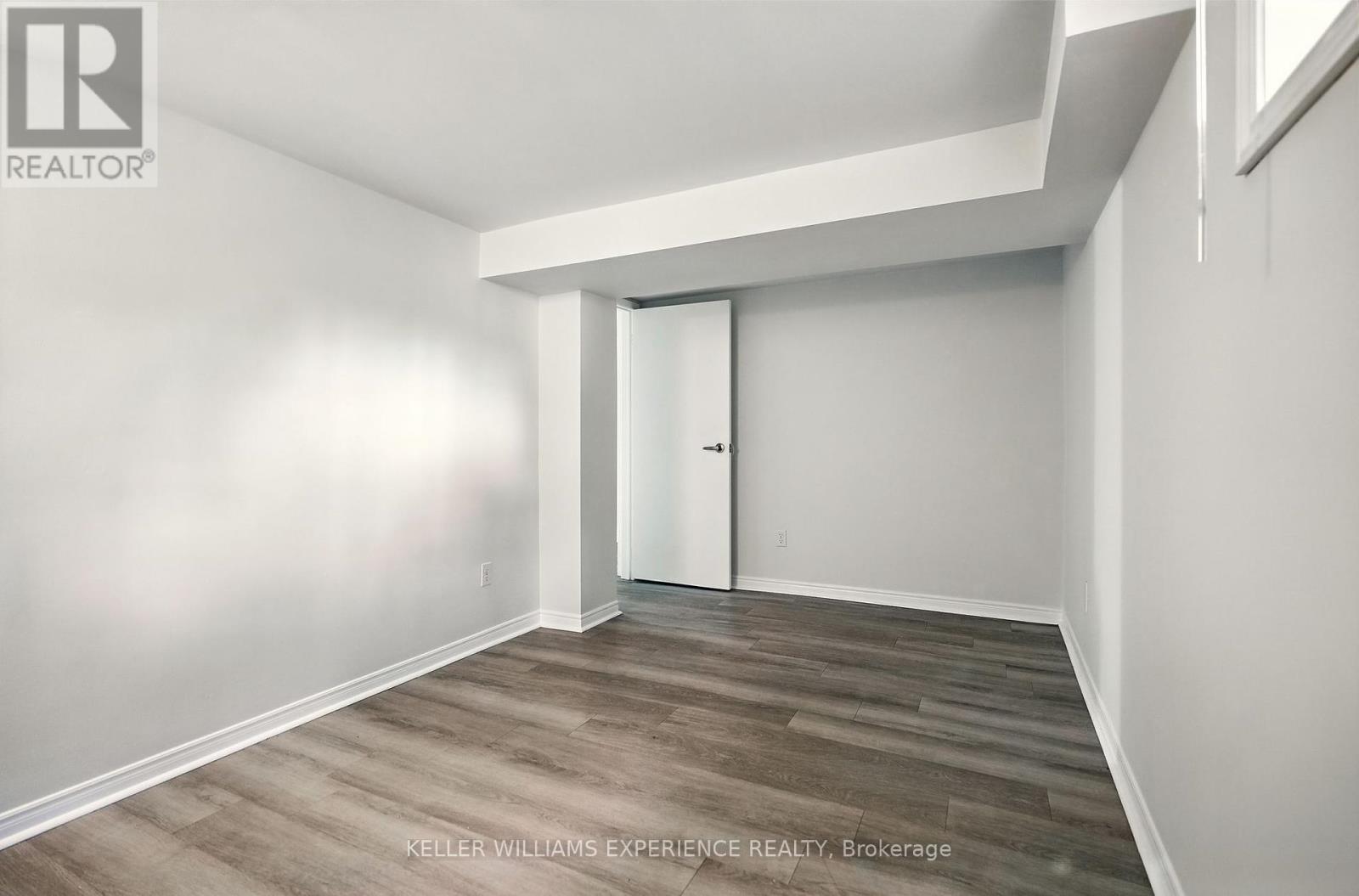 263 Scott Street, Midland, Ontario  L4R 2M7 - Photo 33 - S12440172