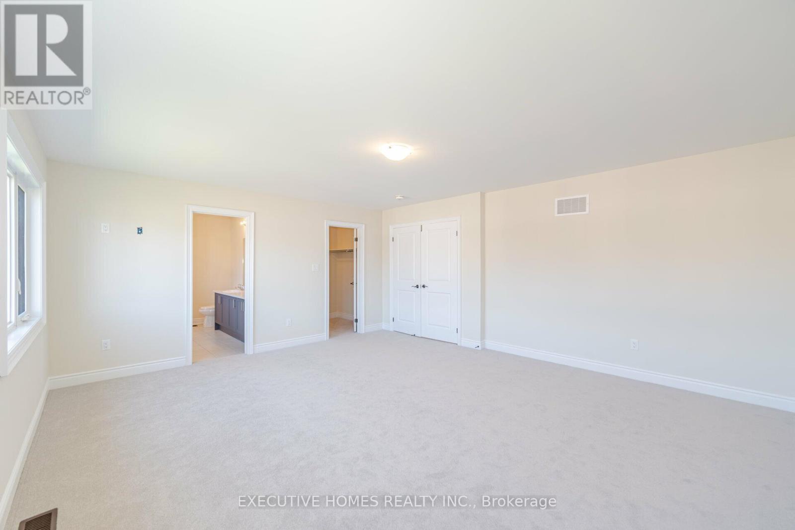 14 Mac Campbell Way, Bradford West Gwillimbury, Ontario  L3Z 4M7 - Photo 30 - N12438652