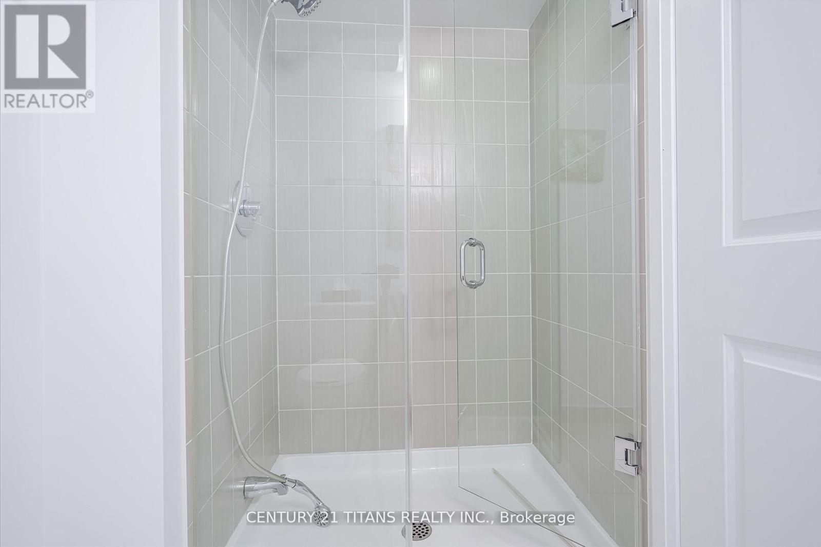 203 - 30 Meadowglen Place, Toronto, Ontario  M1G 0A6 - Photo 8 - E12434750