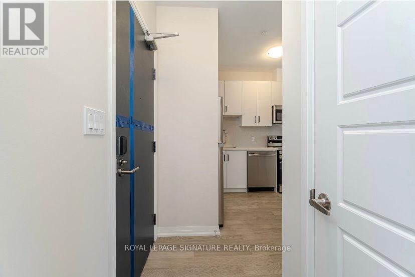 215 - 3265 Carding Mill Trail, Oakville, Ontario  L6M 1S1 - Photo 8 - W12438876