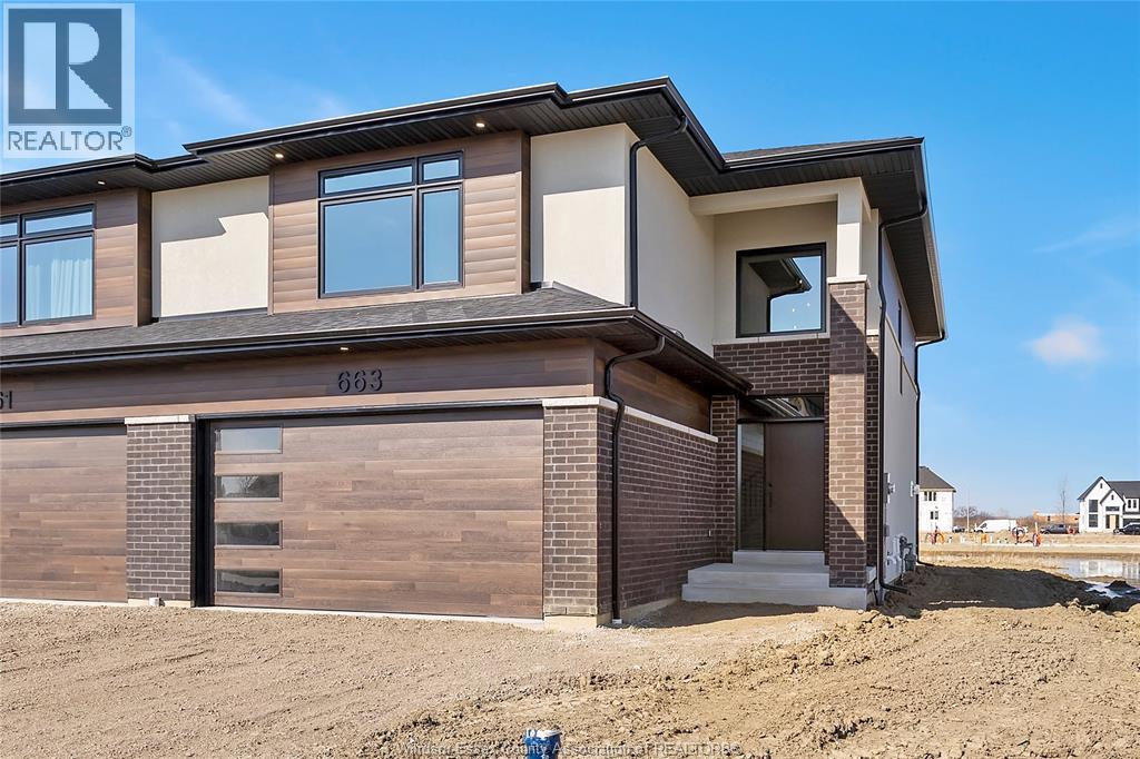 MLS# 25025119: 663 LINDEN, Lakeshore, Canada
