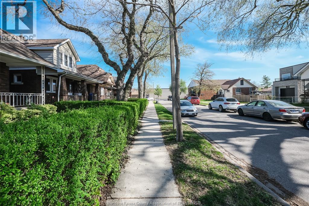 1556 Gladstone Avenue, Windsor, Ontario  N8X 2R1 - Photo 2 - 25025095