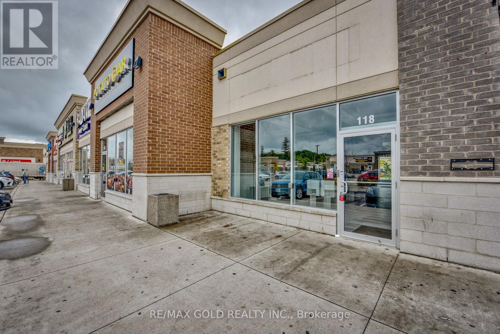 118 - 3525 Platinum Drive, Mississauga, Ontario  L5M 2R9 - Photo 2 - W12440123