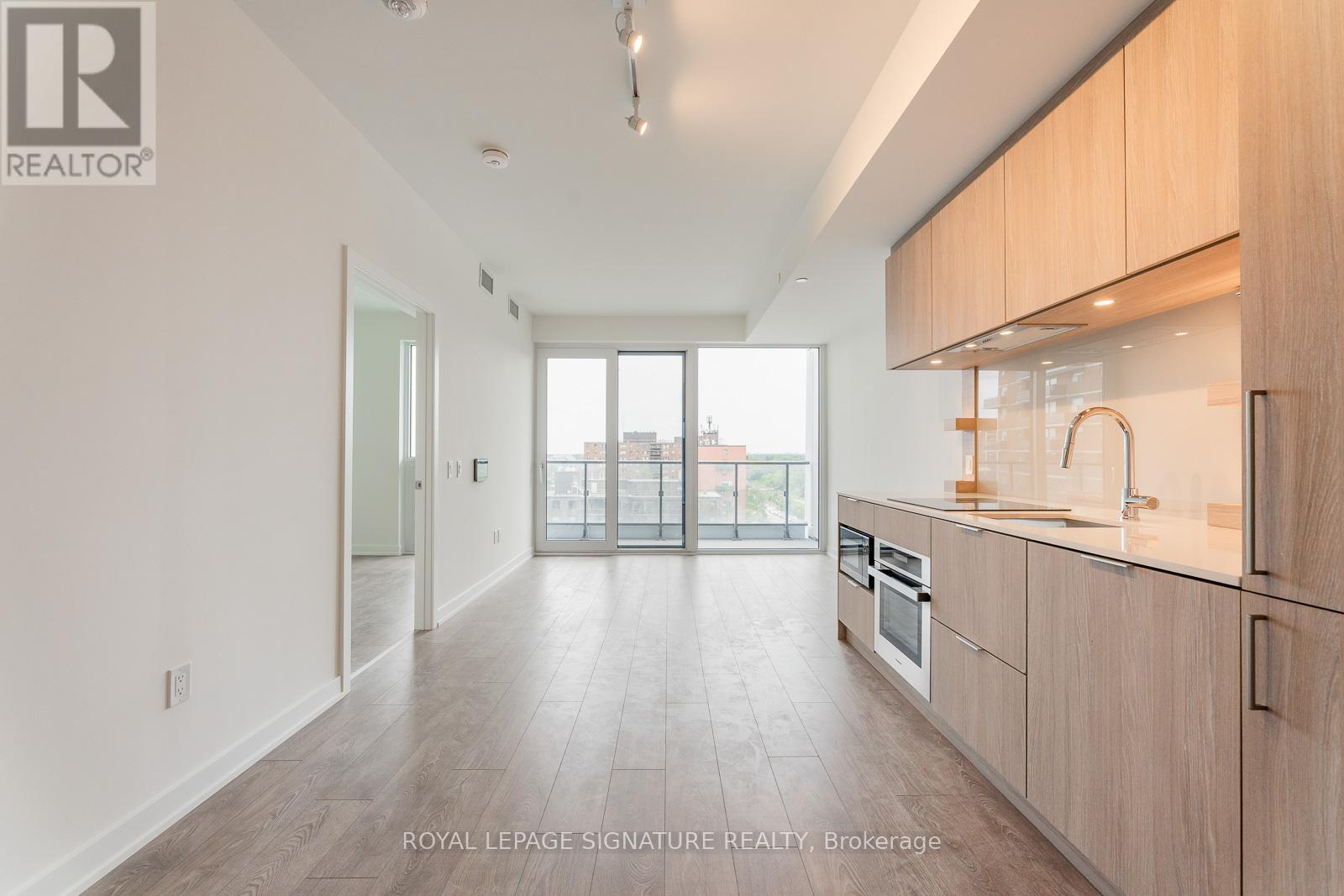 914 - 28 Ann Street, Mississauga, Ontario  L5G 0E1 - Photo 3 - W12440142