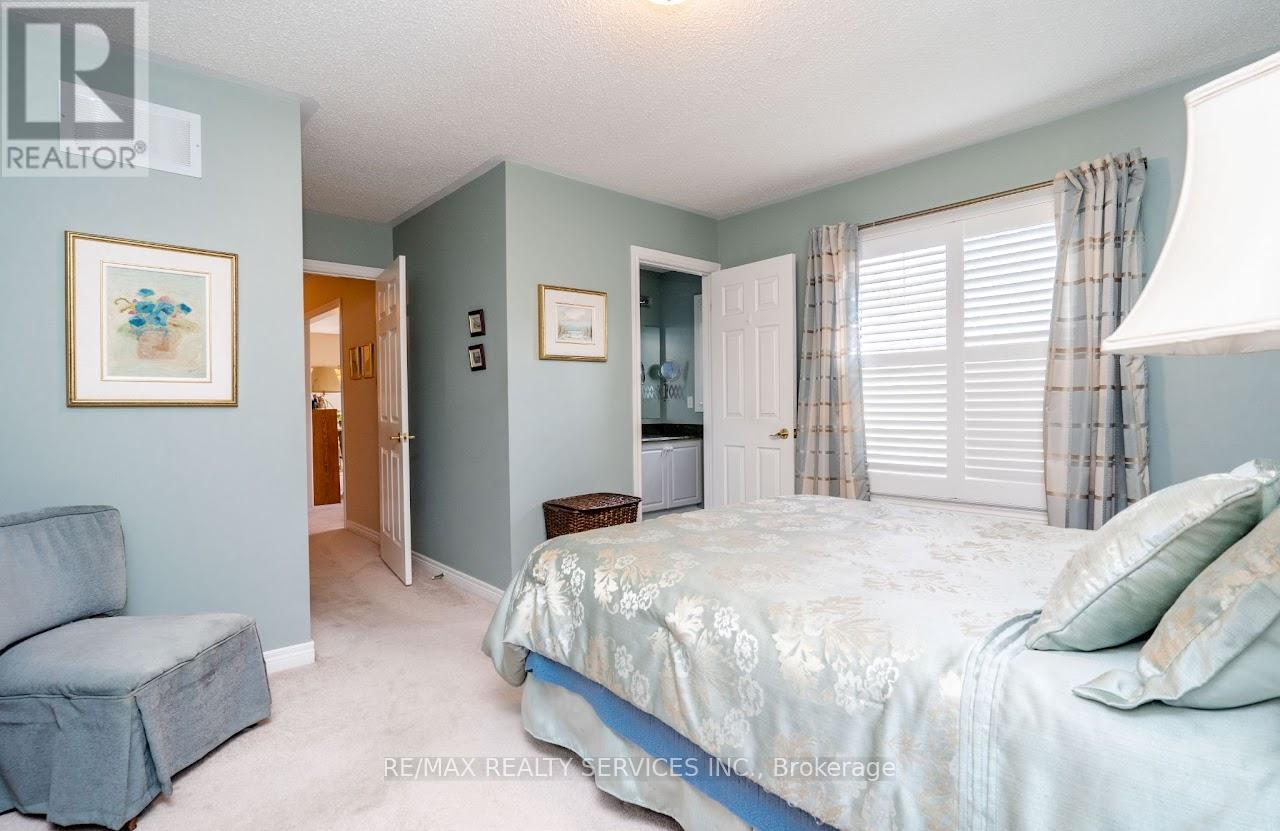 7 - 13 Amberhill Trail, Brampton (Sandringham-Wellington), Ontario  L6R 2R7 - Photo 20 - W12440215