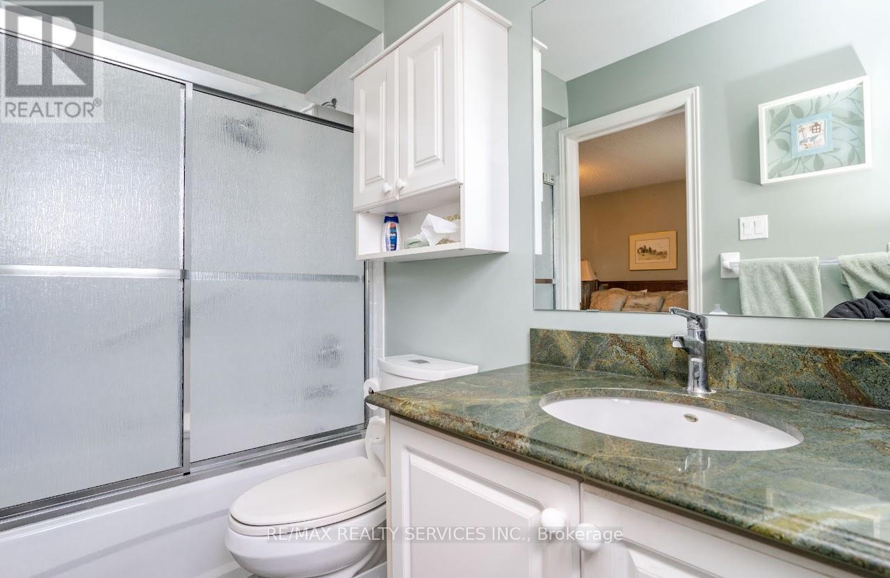 7 - 13 Amberhill Trail, Brampton (Sandringham-Wellington), Ontario  L6R 2R7 - Photo 21 - W12440215