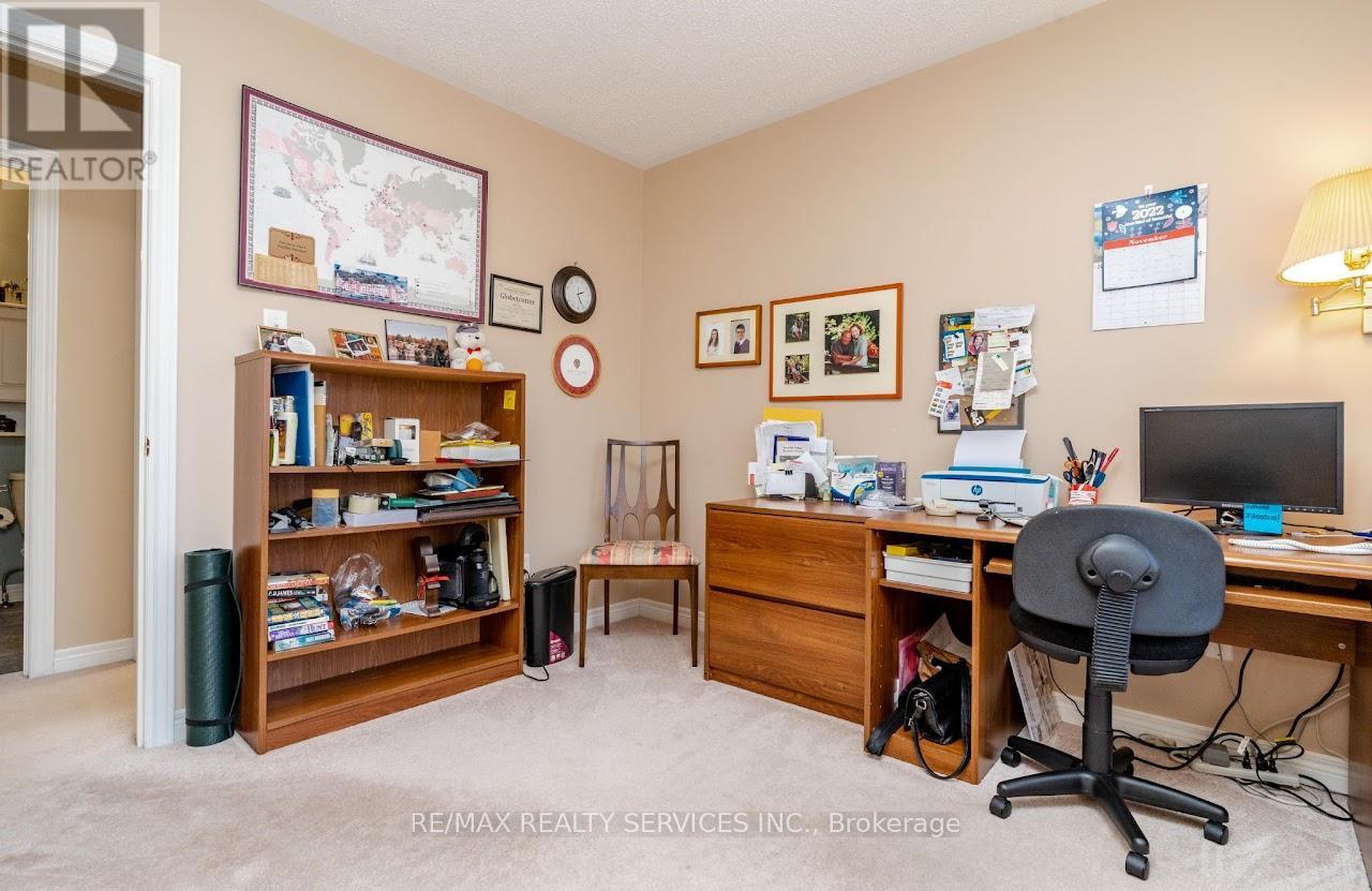 7 - 13 Amberhill Trail, Brampton (Sandringham-Wellington), Ontario  L6R 2R7 - Photo 23 - W12440215