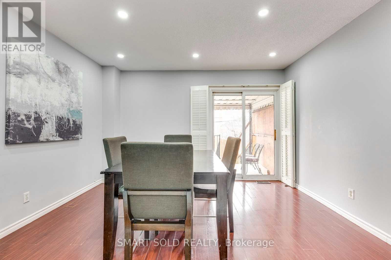 Upper - 36b Lambton Avenue, Toronto, Ontario  M6N 2S1 - Photo 11 - W12440216