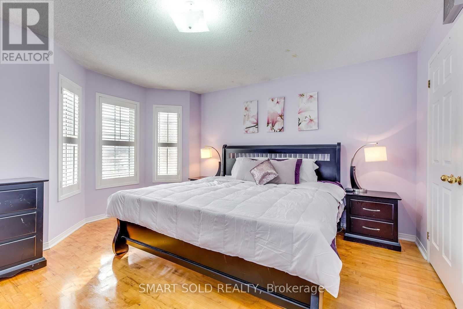 Upper - 36b Lambton Avenue, Toronto, Ontario  M6N 2S1 - Photo 13 - W12440216