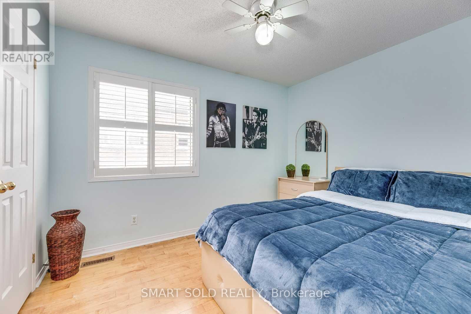 Upper - 36b Lambton Avenue, Toronto, Ontario  M6N 2S1 - Photo 17 - W12440216