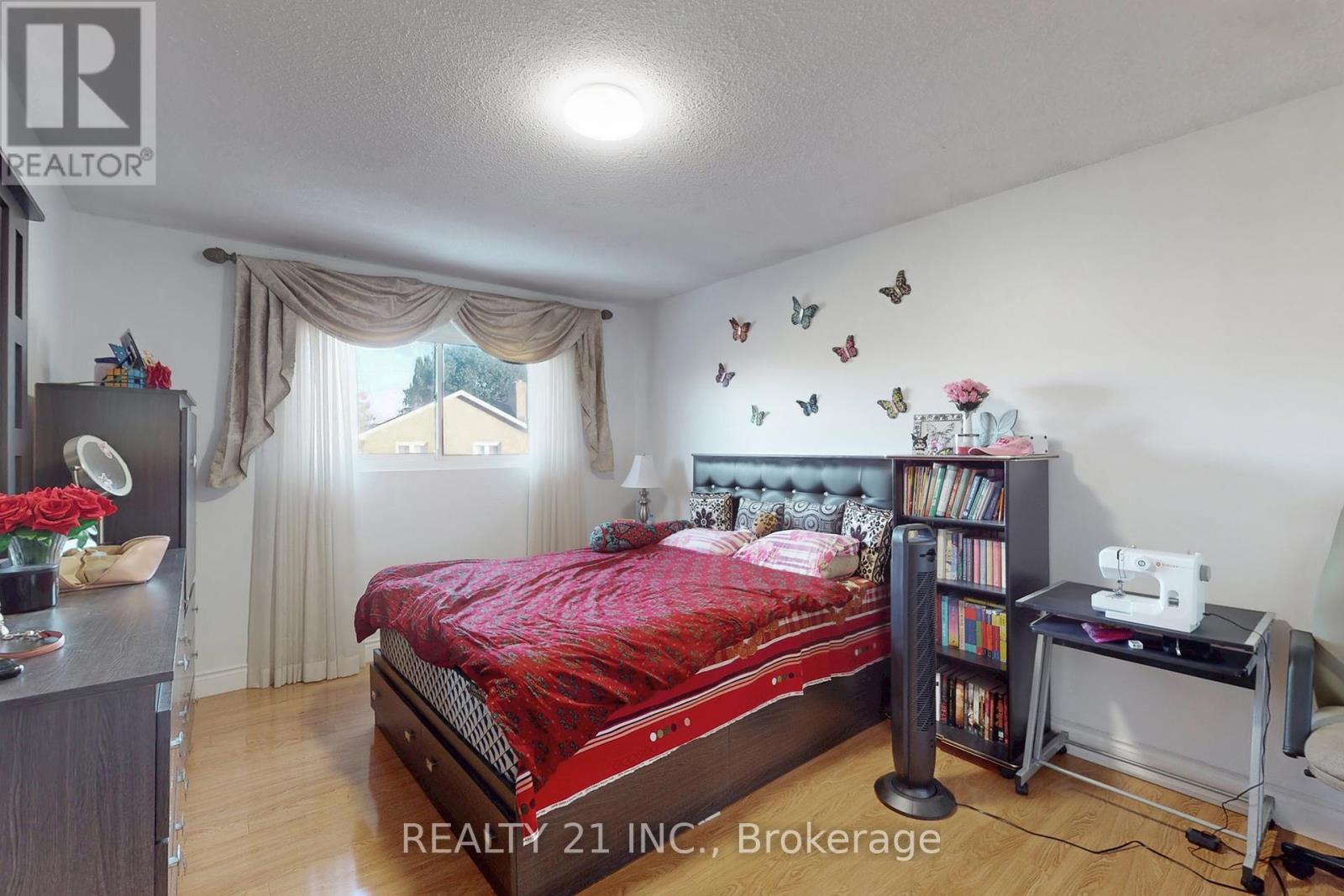 27 Jardine Street, Brampton, Ontario  L6S 3H2 - Photo 17 - W12440221