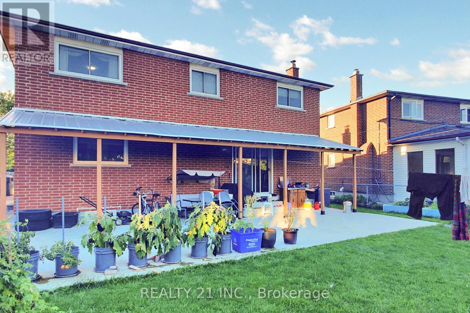 27 Jardine Street, Brampton, Ontario  L6S 3H2 - Photo 42 - W12440221