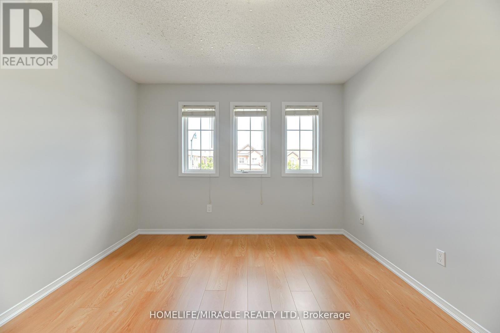 102 Delport Close, Brampton, Ontario  L6P 3T1 - Photo 32 - W12440281