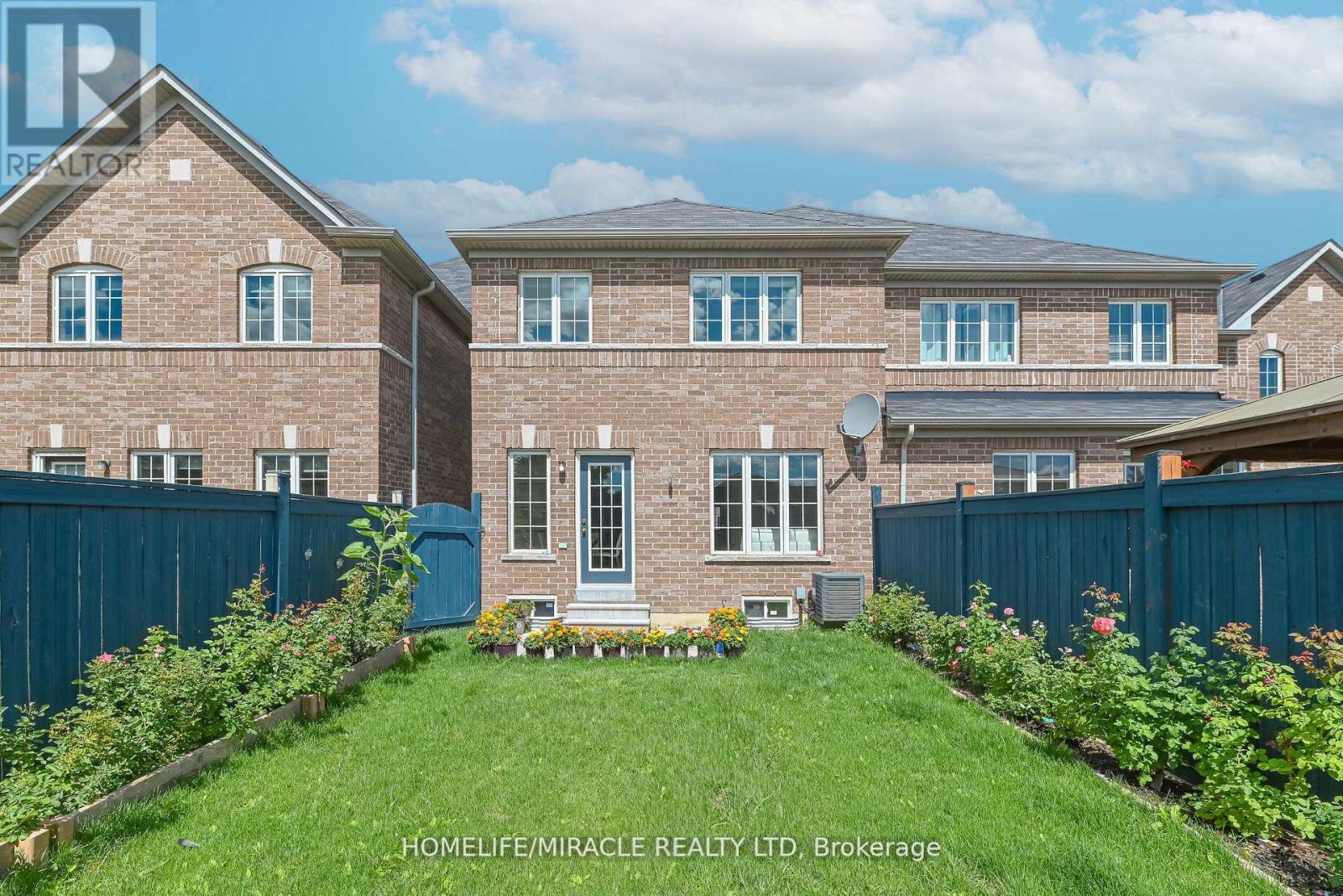 102 Delport Close, Brampton, Ontario  L6P 3T1 - Photo 38 - W12440281