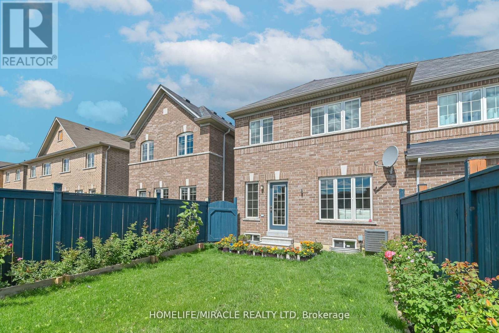 102 Delport Close, Brampton, Ontario  L6P 3T1 - Photo 39 - W12440281